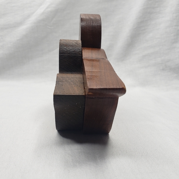 Vintage Pine Handcrafted Ducks Momma and Baby - Picture 5 of 8